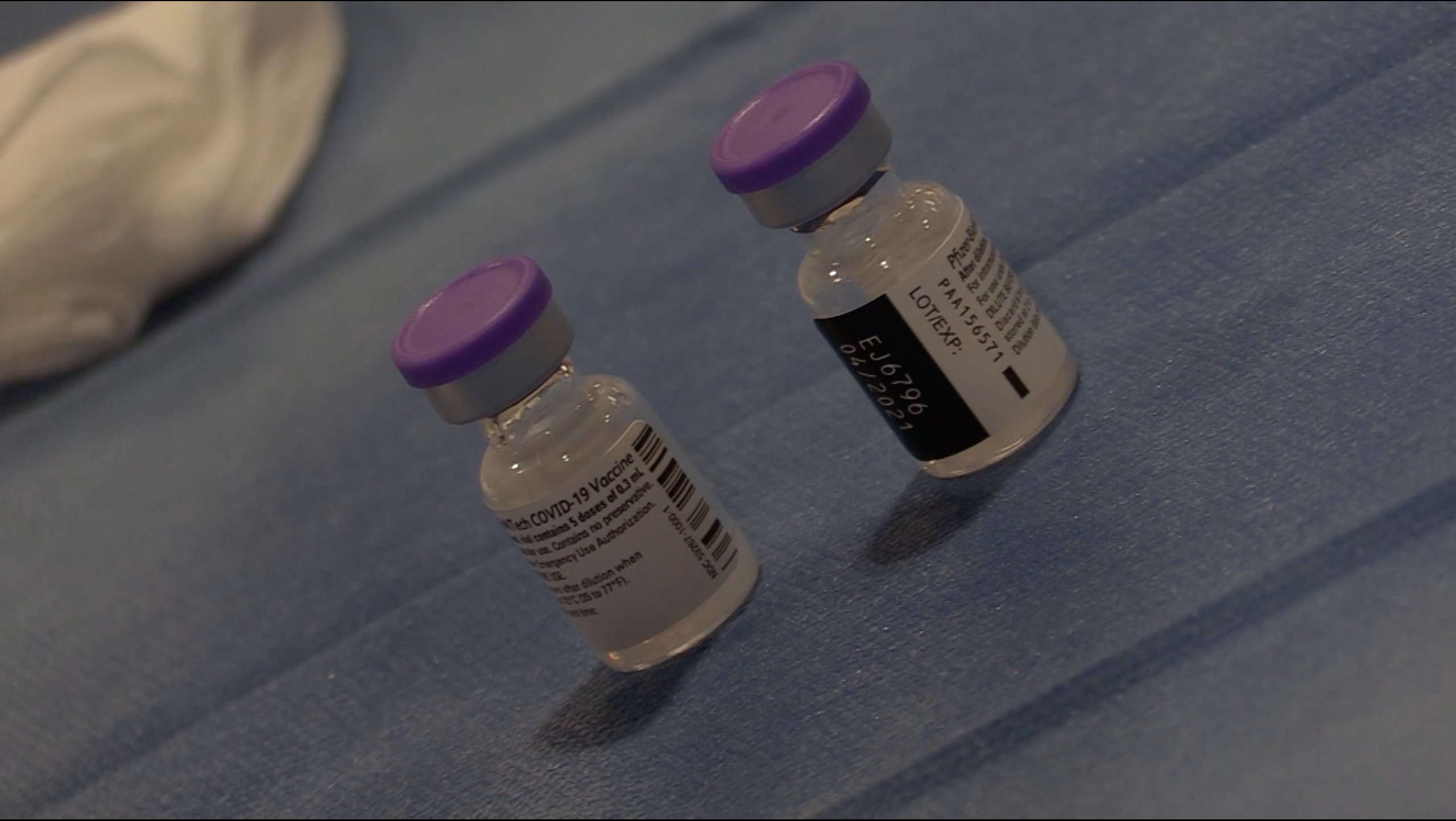 Fiale di vaccino contro il Covid pronte per la somministrazione