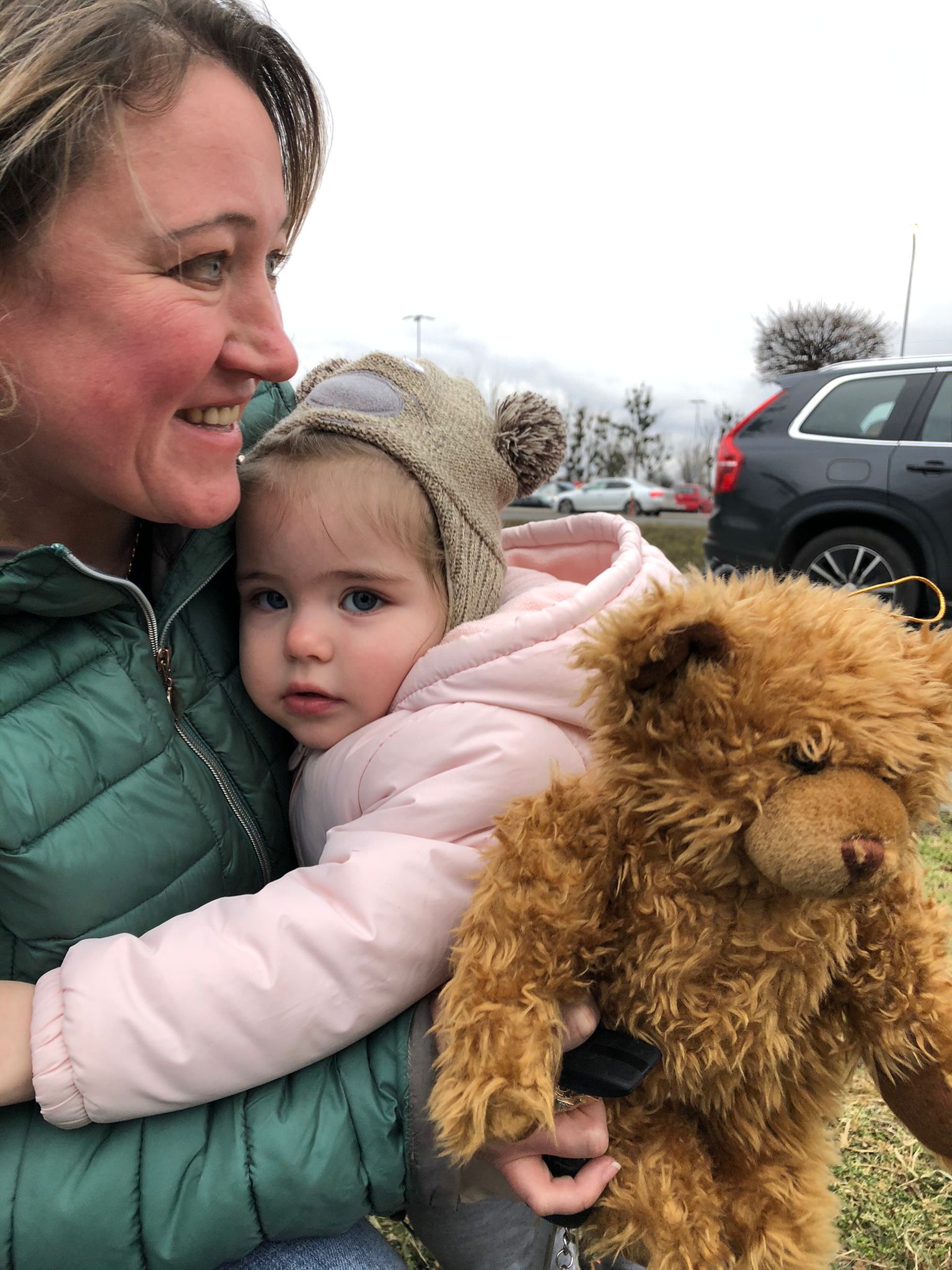 Profughi al confine con l'Ucraina