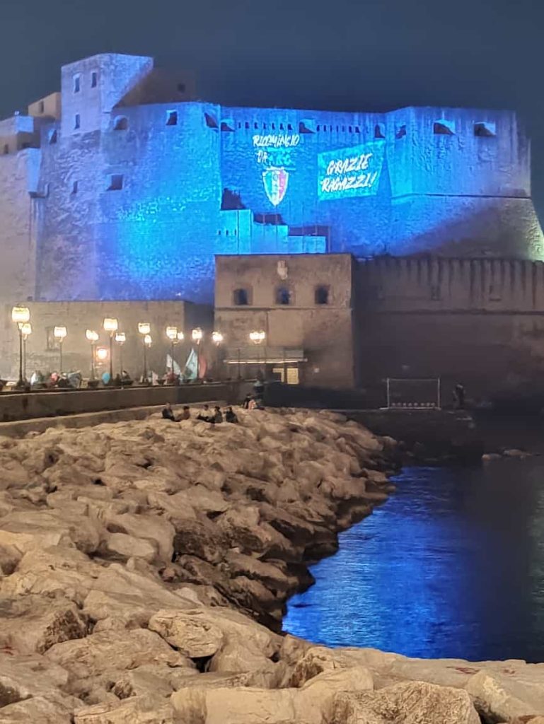 Napoli azzurro, Napoli tricolore