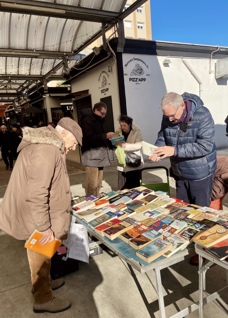 "Pagine viaggianti", il progetto libri gratis nei mercati di Roma