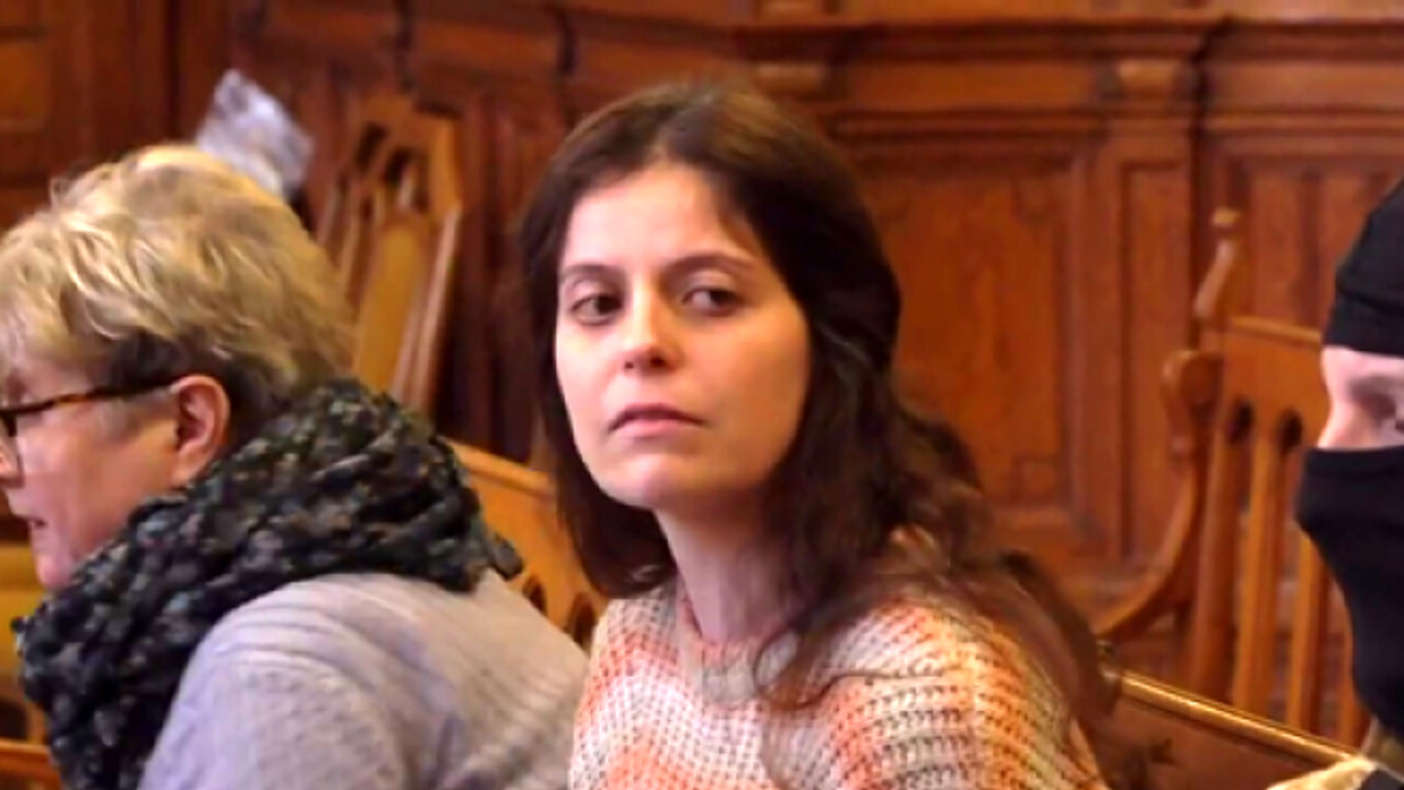 Exploit Ilaria Salis alle Europee, l’avvocato: «Ora l’Ungheria dovrà liberarla»