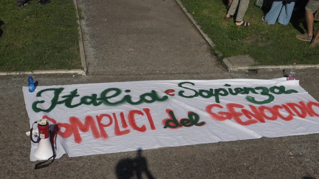 Mattarella in Sapienza: «Contro le violazioni del diritto umanitario»
