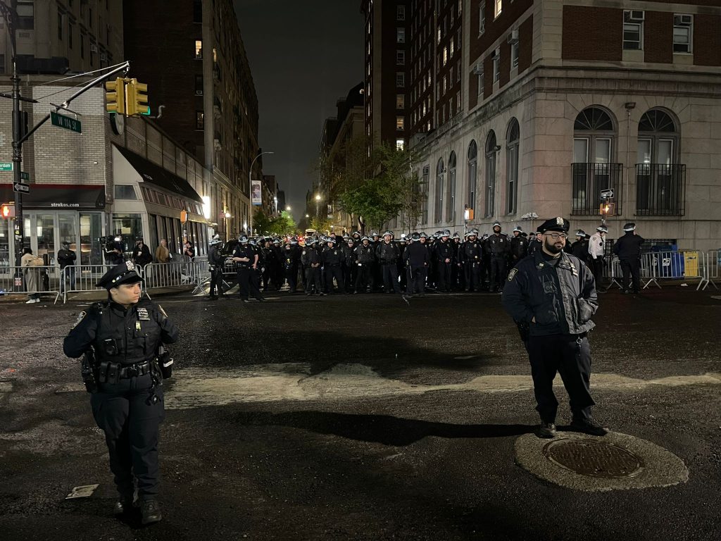 La polizia sgombera la Columbia University