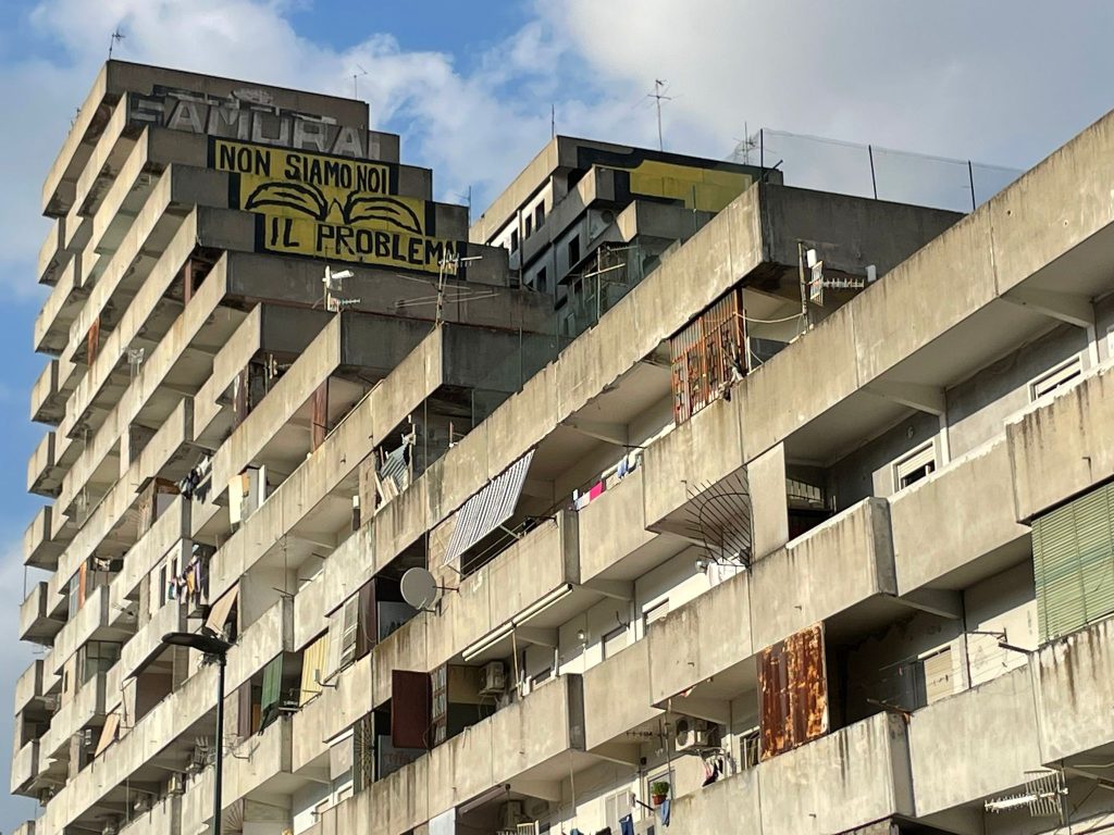 Scampia, le conseguenze del degrado urbano