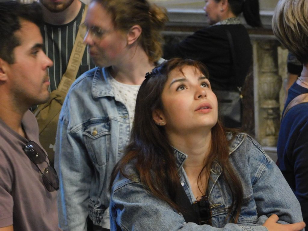 Il silenzio della piazza