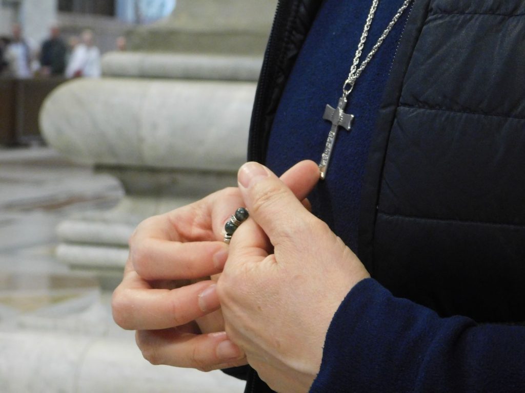 Il silenzio della piazza
