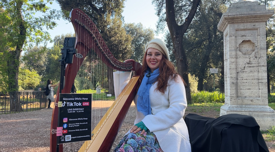 Giovanna Berardinelli harp Villa Borghese