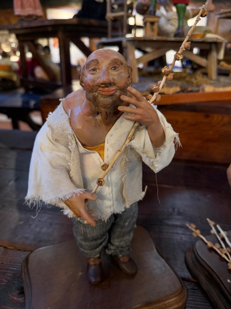 Pastori inguaribili e medici ciarlatani: l'altra faccia del presepe napoletano