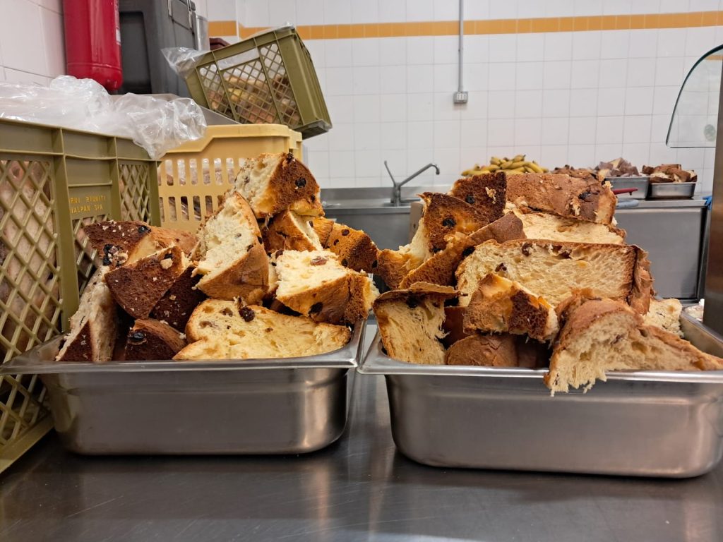 «Solo amore»: la cena di Natale alla mensa Caritas