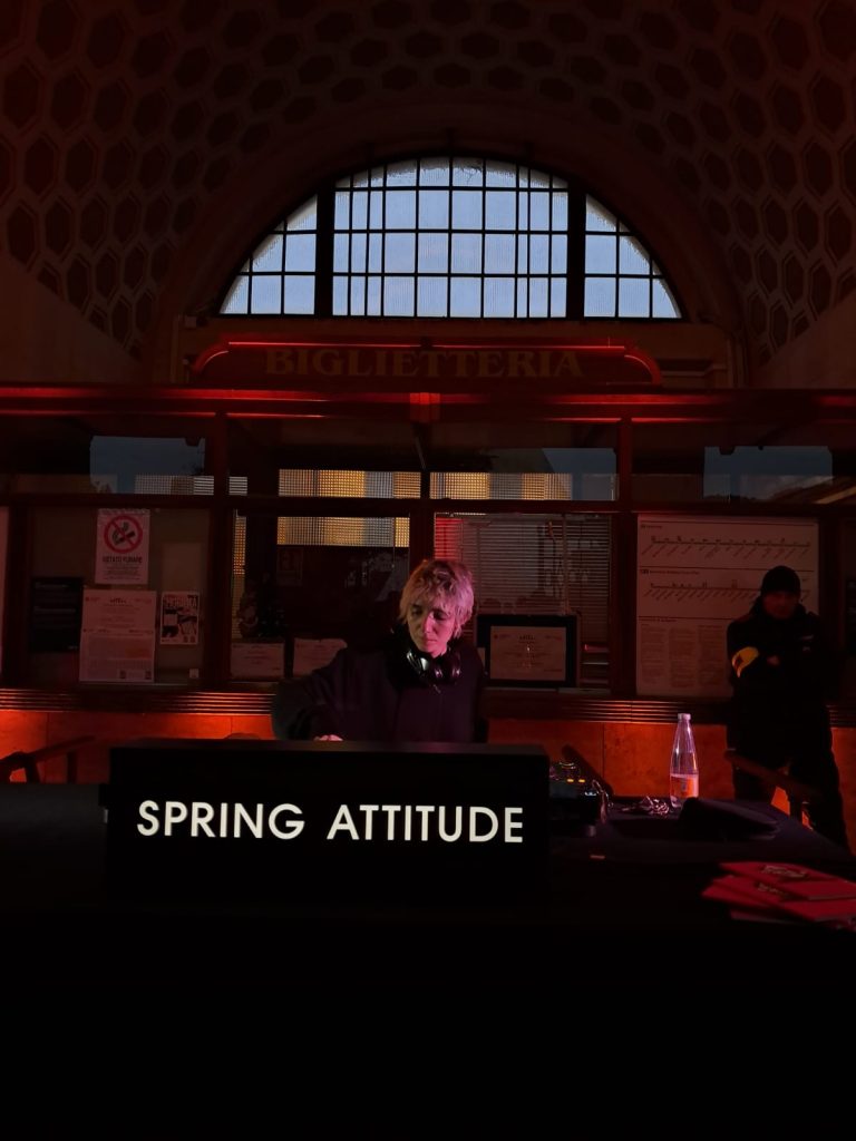 Il primo gennaio alla stazione di Roma Porta San Paolo