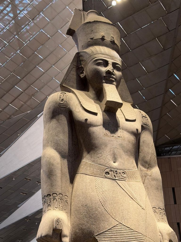 «È tempo di restituire», Zahi Hawass chiede il rimpatrio dei manufatti dell’Antico Egitto