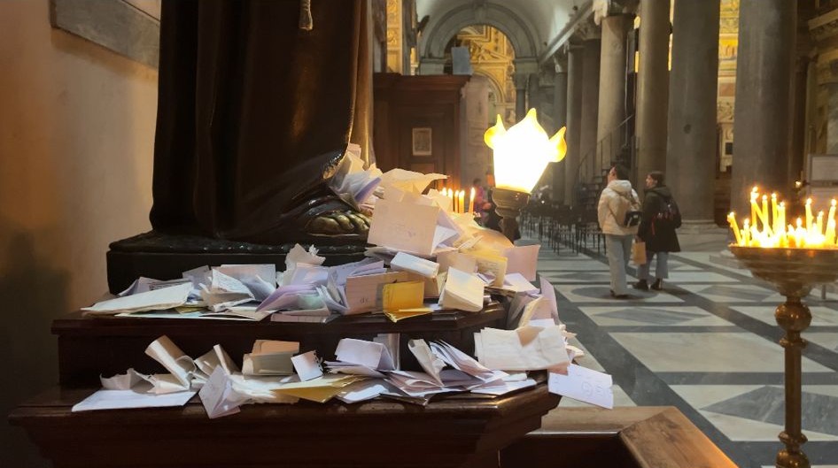 A Trastevere la preghiera diventa trend