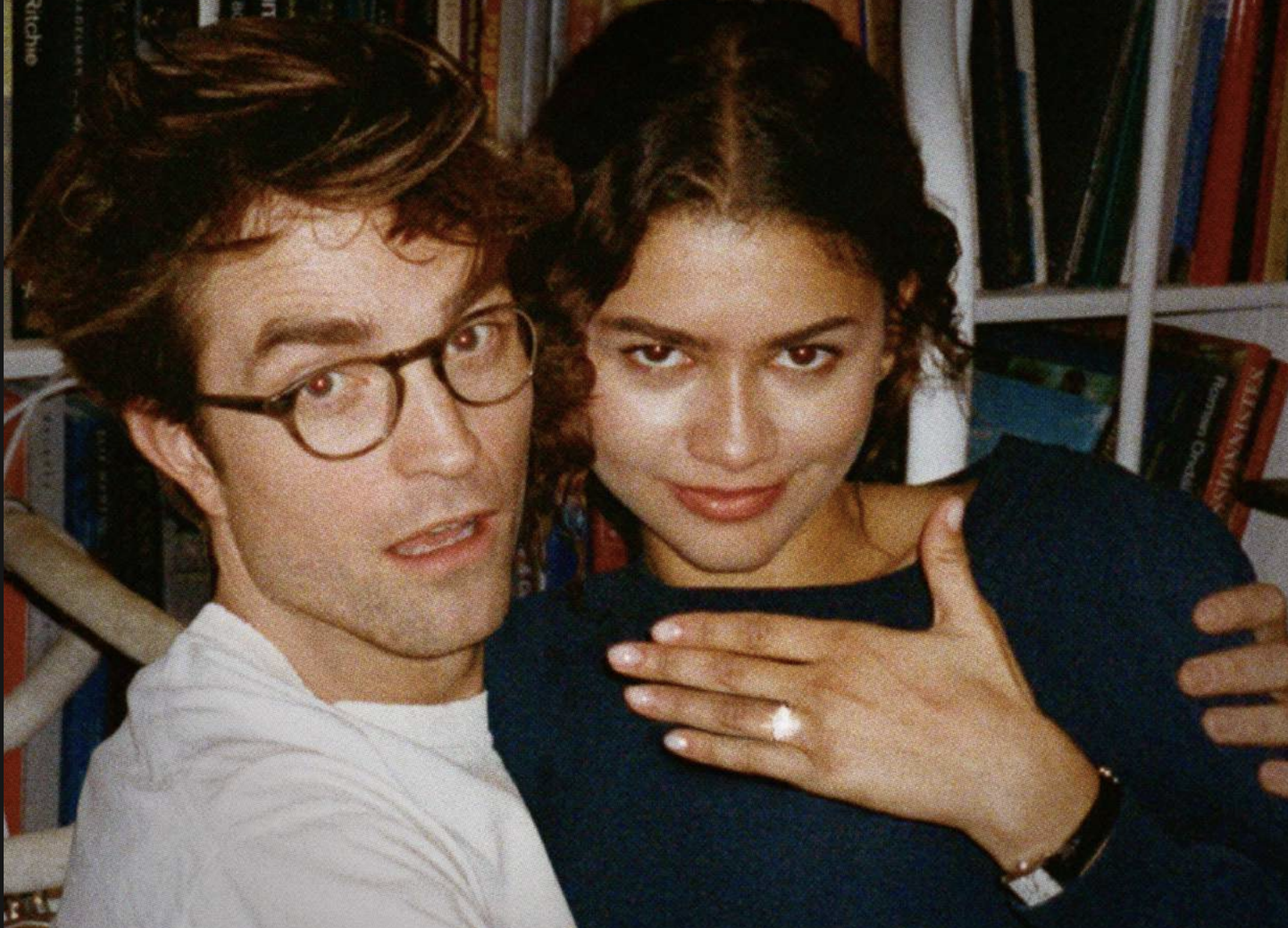 Robert Pattinson e Zendaya nella locandina del film