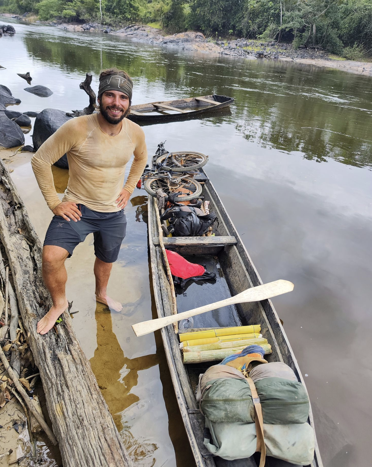 Lorenzo Barone sul Rio Jatapu in Brasile 