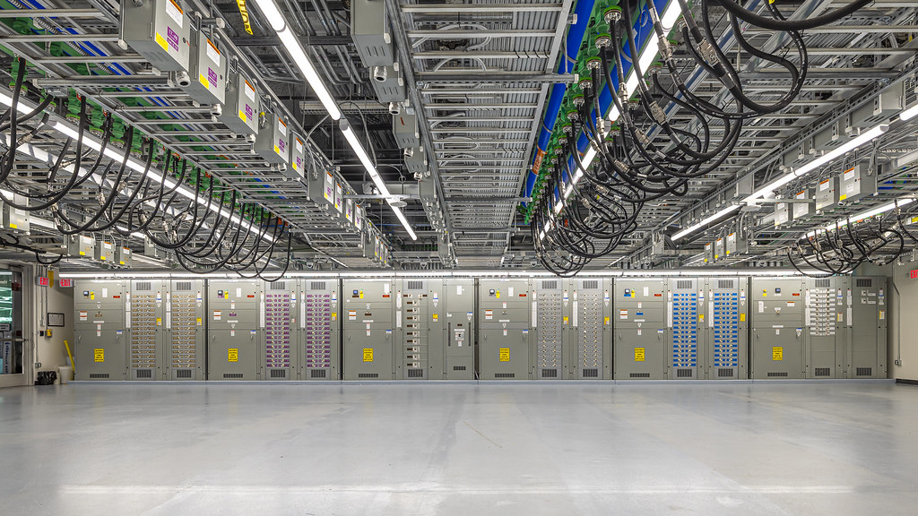I Data Center sono al centro della discussione globale sull'impatto delle tecnologie di intelligenza artificiale